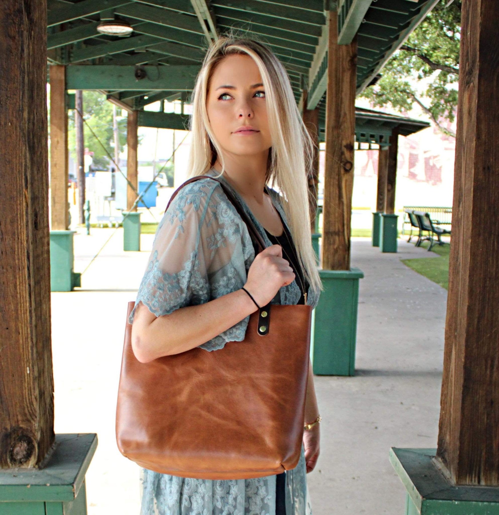 Kerry Noël Women's Leather Tote Bag
